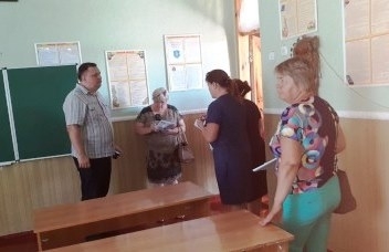 В Николаевской области восстановили поврежденную ураганом крышу школьного спортзала Фото № 5 В Николаевской области восстановили поврежденную ураганом крышу школьного спортзала Фото № 5