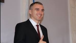 Сенкевич празднует победу, горизбирком обнародовал результаты выборов Фото № 0 Сенкевич празднует победу, горизбирком обнародовал результаты выборов Фото № 0