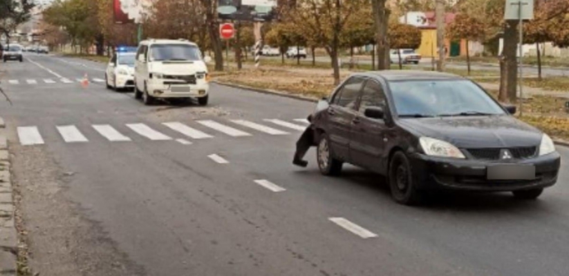 В Николаеве микроавтобус В Николаеве микроавтобус