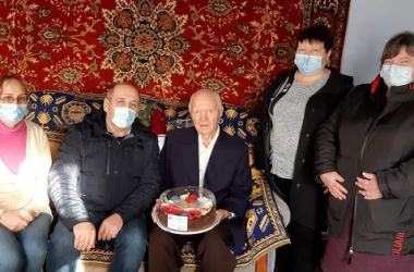Житель Корабельного района отметил столетний юбилей Фото № 0 Житель Корабельного района отметил столетний юбилей Фото № 0