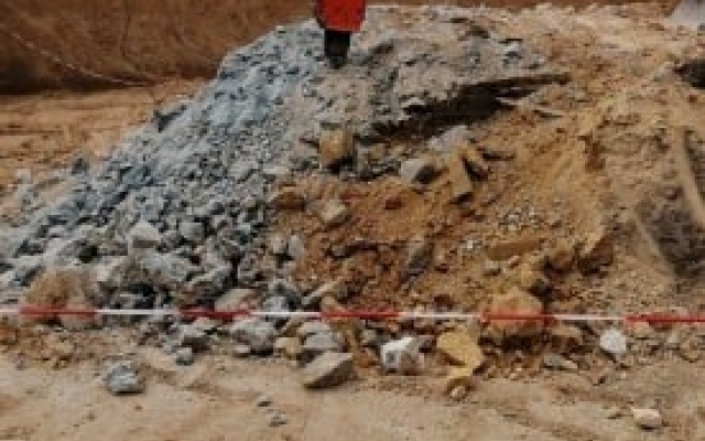 На площади Соборной рабочие обнаружили остатки памятника Ленину Фото № 2 На площади Соборной рабочие обнаружили остатки памятника Ленину Фото № 2
