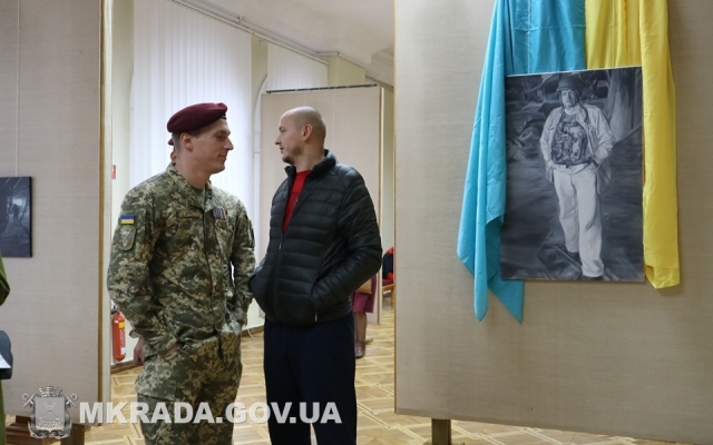 В музее им. В.Верещагина проходит выставка картин «Аэропорт», посвященная памяти мужественных героев Фото № 10 В музее им. В.Верещагина проходит выставка картин «Аэропорт», посвященная памяти мужественных героев Фото № 10