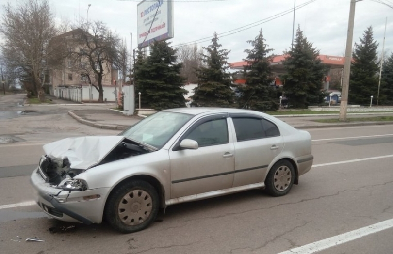 В Николаеве столкнулись Skoda Octavia и Mercedes-Benz GLC 300 Фото № 0 В Николаеве столкнулись Skoda Octavia и Mercedes-Benz GLC 300 Фото № 0