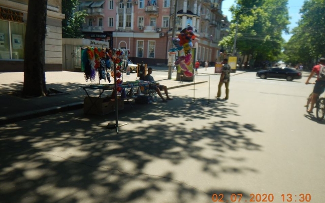 13 админпротоколов - власти Центрального района Николаева «прошлись» по местам стихийной торговли Фото № 0 13 админпротоколов - власти Центрального района Николаева «прошлись» по местам стихийной торговли Фото № 0