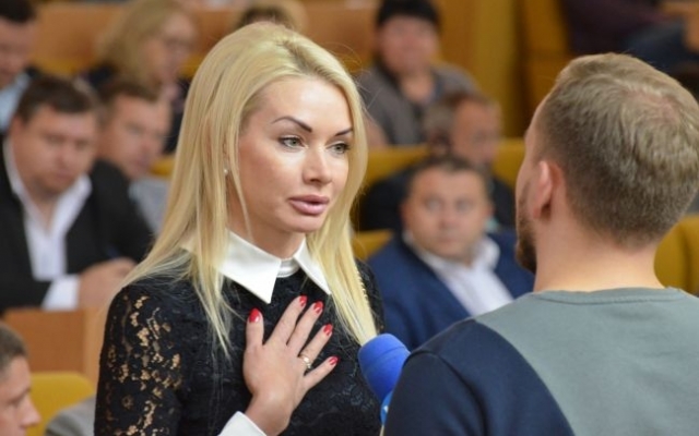 Глава Слуги народа Корниенко извинился перед Ириной Аллахавердиевой Фото № 1 Глава Слуги народа Корниенко извинился перед Ириной Аллахавердиевой Фото № 1