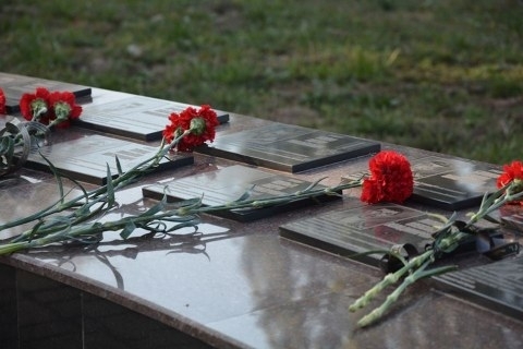 В Николаеве десантники почтили память своих побратимов, погибших 6 лет назад близ Зеленополья Фото № 0 В Николаеве десантники почтили память своих побратимов, погибших 6 лет назад близ Зеленополья Фото № 0