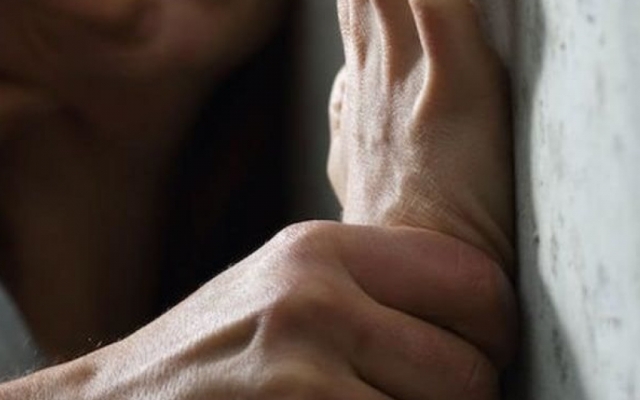 В Николаевской области мужчина насиловал 13-летнюю падчерицу Фото № 0 В Николаевской области мужчина насиловал 13-летнюю падчерицу Фото № 0