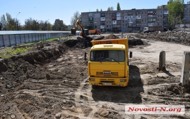 На Садовой на стройке нашли артиллерийский снаряд Фото № 8 На Садовой на стройке нашли артиллерийский снаряд Фото № 8