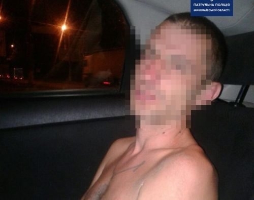 На Варваровском мосту мужчина из-за семейных проблем пытался покончить с собой Фото № 1 На Варваровском мосту мужчина из-за семейных проблем пытался покончить с собой Фото № 1