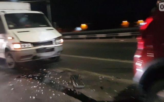 На Ингульском мосту произошла авария с участием грузовика и двух иномарок Фото № 7 На Ингульском мосту произошла авария с участием грузовика и двух иномарок Фото № 7