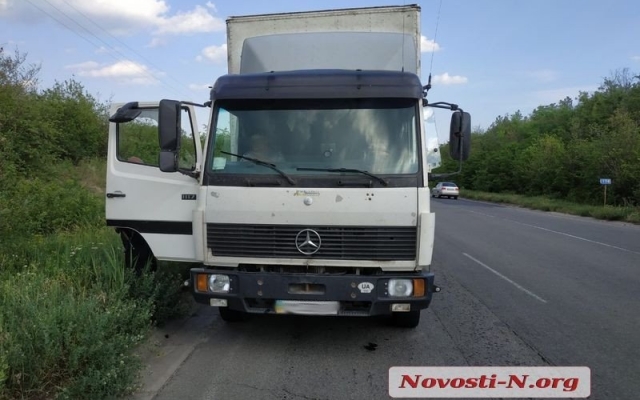 Авария на трассе «Николаев-Ульяновка»: водитель уснул за рулем, есть пострадавшие, в том числе и младенец Фото № 4 Авария на трассе «Николаев-Ульяновка»: водитель уснул за рулем, есть пострадавшие, в том числе и младенец Фото № 4