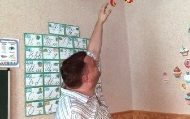 В Николаевской области восстановили поврежденную ураганом крышу школьного спортзала Фото № 3 В Николаевской области восстановили поврежденную ураганом крышу школьного спортзала Фото № 3