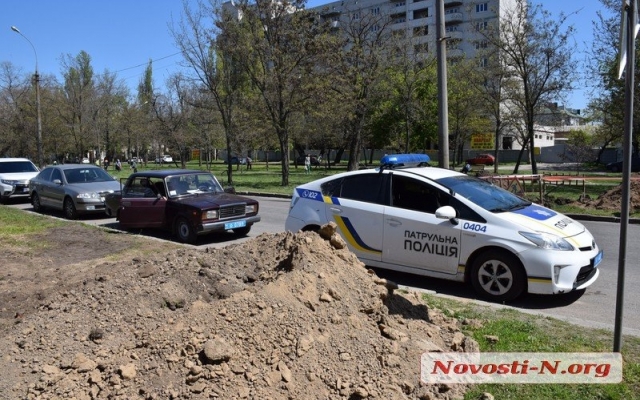 На Садовой на стройке нашли артиллерийский снаряд Фото № 6 На Садовой на стройке нашли артиллерийский снаряд Фото № 6