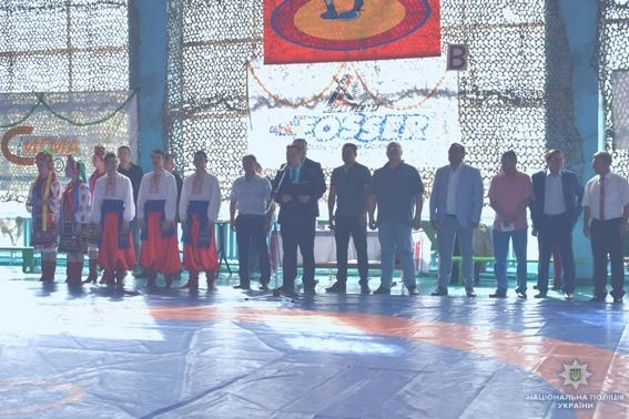 В Николаеве прошел Чемпионат Украины по вольной борьбе среди школьников Фото № 3 В Николаеве прошел Чемпионат Украины по вольной борьбе среди школьников Фото № 3
