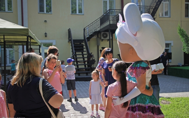 Николаев среди лучших городов Украины по реформированию семейных форм воспитания детей-сирот и детей, лишенных родительской опеки Фото № 8 Николаев среди лучших городов Украины по реформированию семейных форм воспитания детей-сирот и детей, лишенных родительской опеки Фото № 8
