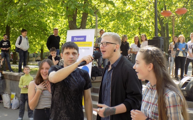 В Николаеве стартовал музыкальный марафон «Николаев поет на Соборной» Фото № 11 В Николаеве стартовал музыкальный марафон «Николаев поет на Соборной» Фото № 11