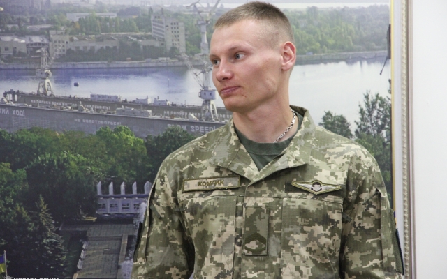 Мэр Николаева Александр Сенкевич вручил ордера на квартиры военнослужащим Вооруженных Сил Украины Фото № 7 Мэр Николаева Александр Сенкевич вручил ордера на квартиры военнослужащим Вооруженных Сил Украины Фото № 7