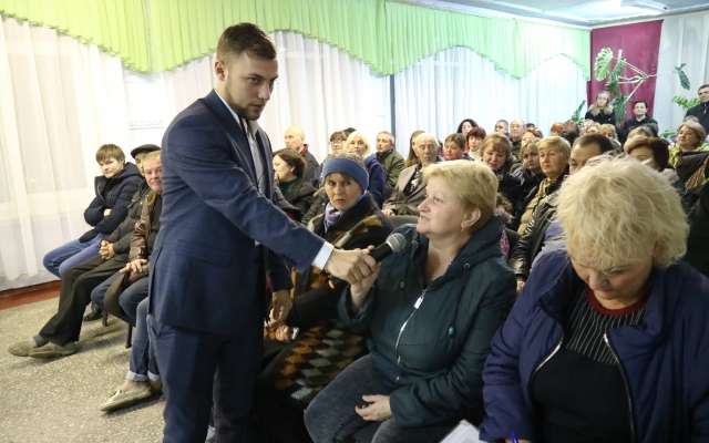 Мэр Николаева Александр Сенкевич завершил свой ежегодный отчет: «Спасибо, что помогаете делать город лучшим» Фото № 16 Мэр Николаева Александр Сенкевич завершил свой ежегодный отчет: «Спасибо, что помогаете делать город лучшим» Фото № 16