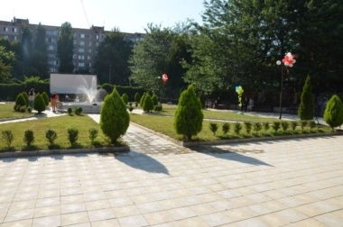 В Корабельном районе Николаева возобновят показ фильмов под открытым небом Фото № 0 В Корабельном районе Николаева возобновят показ фильмов под открытым небом Фото № 0