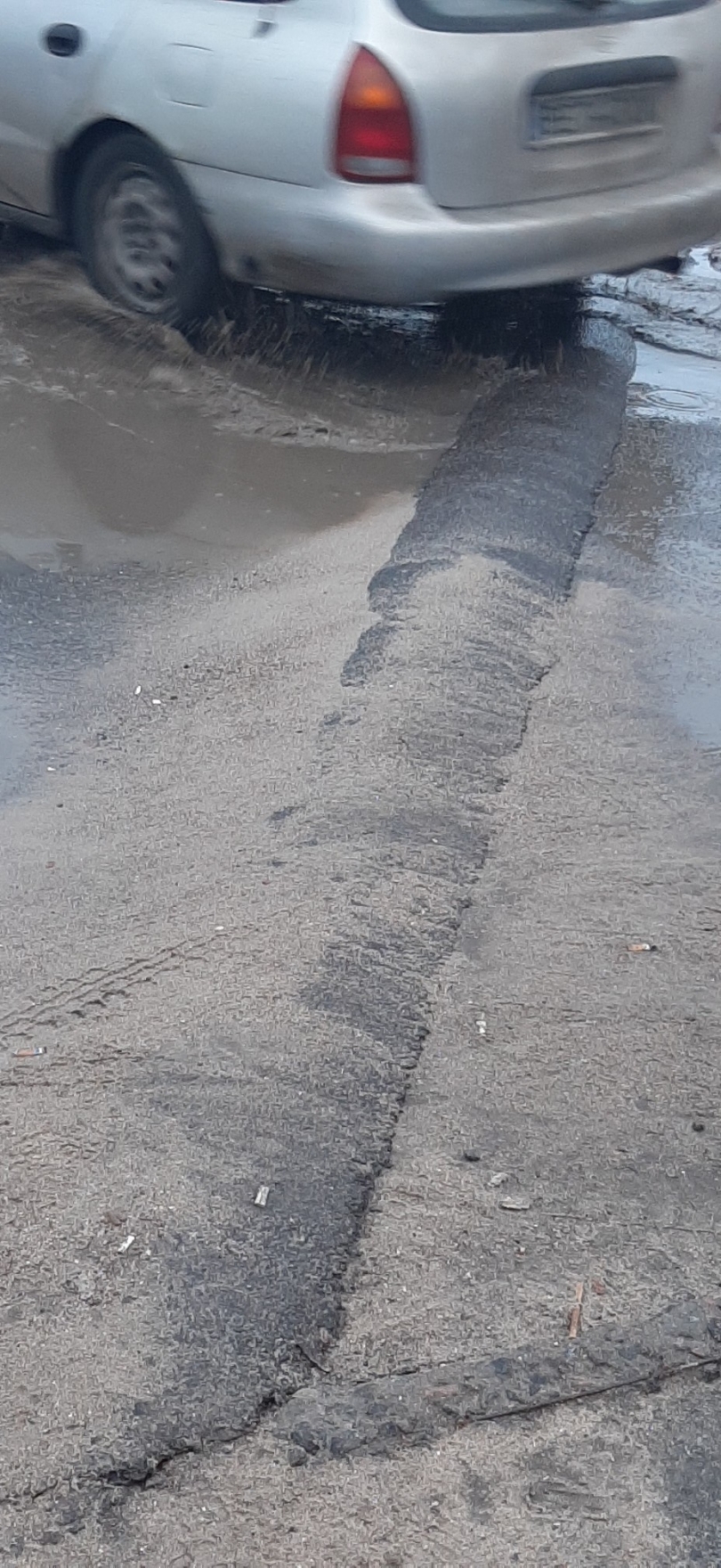 В Николаеве снова ямы на новом асфальте Фото № 2 В Николаеве снова ямы на новом асфальте Фото № 2