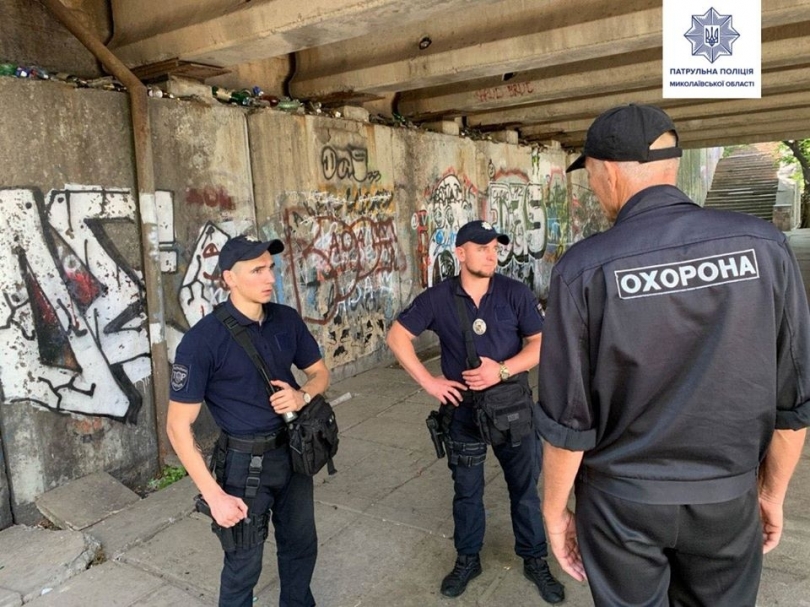 Чтобы не повторялись драки в Николаеве, патрульные будут контролировать места скопления несовершеннолетних Фото № 0 Чтобы не повторялись драки в Николаеве, патрульные будут контролировать места скопления несовершеннолетних Фото № 0