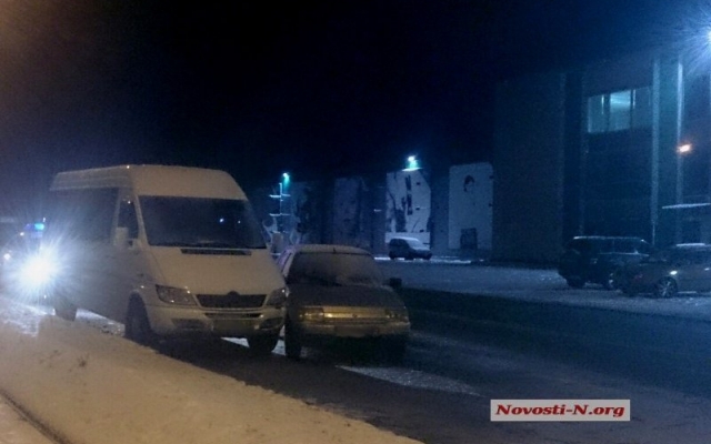 ДТП при участии маршрутки и автомобиля ДТП при участии маршрутки и автомобиля