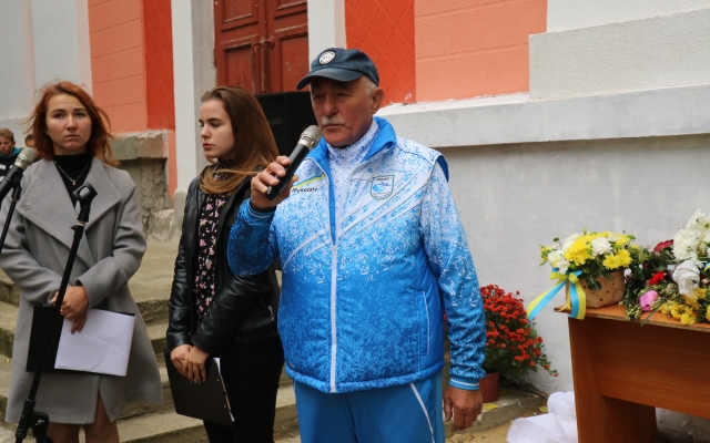 В Николаеве открыли мемориальную доску Николаю Гуцаленко, который погиб во время проведения антитеррористической операции Фото № 8 В Николаеве открыли мемориальную доску Николаю Гуцаленко, который погиб во время проведения антитеррористической операции Фото № 8