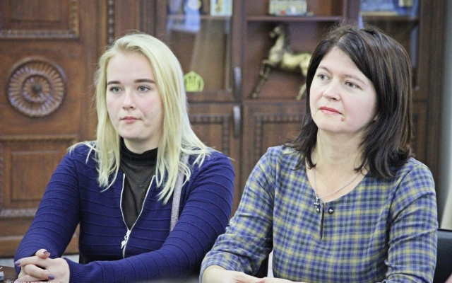 Мэр Николаева Александр Сенкевич: «Давайте не будем думать, как спасти планету. Сделаем лучше наш родной город» Фото № 8 Мэр Николаева Александр Сенкевич: «Давайте не будем думать, как спасти планету. Сделаем лучше наш родной город» Фото № 8