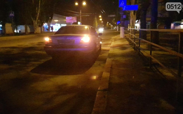 Патрульные остановили пьяного водителя, который создавал аварийные ситуации на дороге Фото № 6 Патрульные остановили пьяного водителя, который создавал аварийные ситуации на дороге Фото № 6