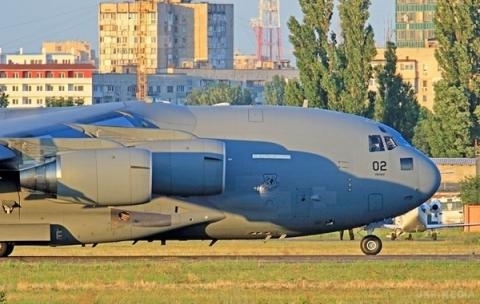 В Украину прилетели военные самолеты НАТО Фото № 0 В Украину прилетели военные самолеты НАТО Фото № 0