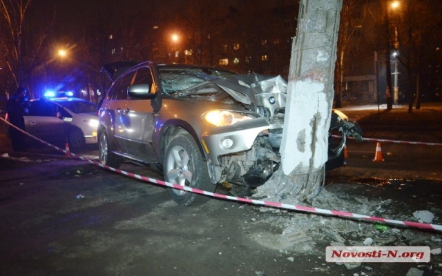 Женщина пострадала в результате ДТП в Центре Николаева Фото № 3 Женщина пострадала в результате ДТП в Центре Николаева Фото № 3