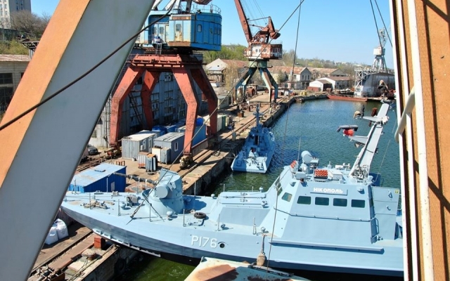 На судостроительном заводе спустили на воду два бронекатера после ремонта Фото № 4 На судостроительном заводе спустили на воду два бронекатера после ремонта Фото № 4