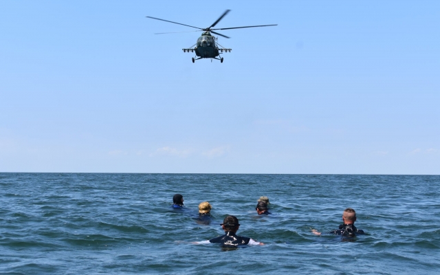 Военнослужащие Очаковского 73-го морского центра спецназначения приняли участие в «Си Бриз-2019» Фото № 14 Военнослужащие Очаковского 73-го морского центра спецназначения приняли участие в «Си Бриз-2019» Фото № 14