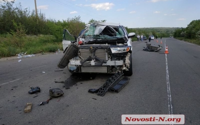 Авария на трассе «Николаев-Ульяновка»: водитель уснул за рулем, есть пострадавшие, в том числе и младенец Фото № 1 Авария на трассе «Николаев-Ульяновка»: водитель уснул за рулем, есть пострадавшие, в том числе и младенец Фото № 1