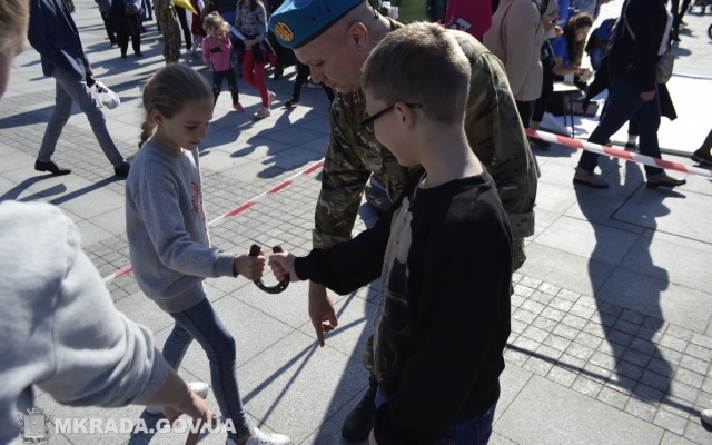 На Соборной площади состоялся квест «ЗахисТИ» Фото № 1 На Соборной площади состоялся квест «ЗахисТИ» Фото № 1