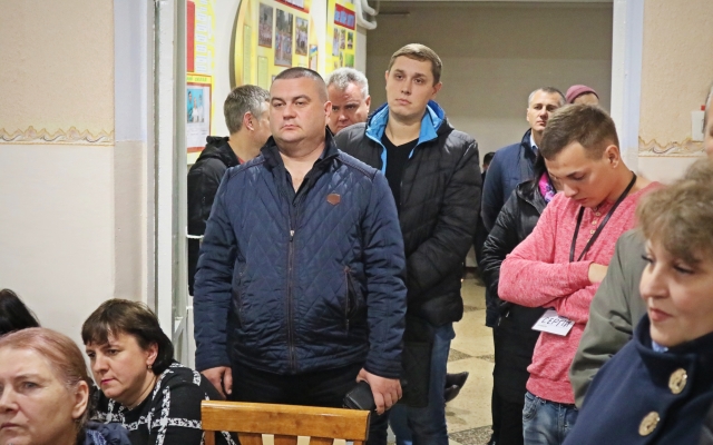 Мэр Николаева Александр Сенкевич встретился с жителями Малой Коренихи Фото № 27 Мэр Николаева Александр Сенкевич встретился с жителями Малой Коренихи Фото № 27