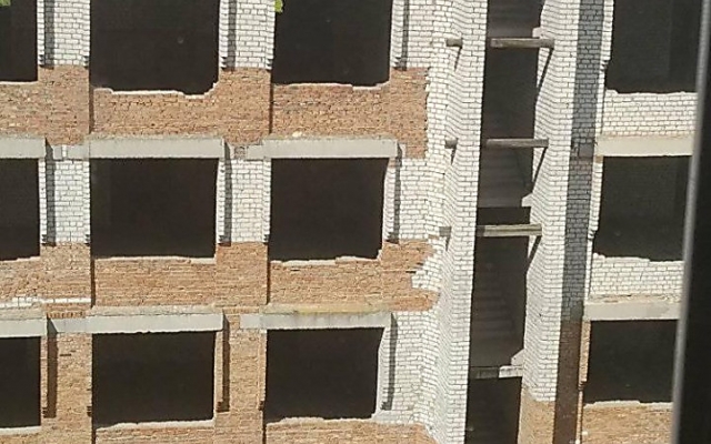 Недострой на Северном – угроза жизни подростков, жители города требуют от властей обратить внимание на данную проблему Фото № 2 Недострой на Северном – угроза жизни подростков, жители города требуют от властей обратить внимание на данную проблему Фото № 2