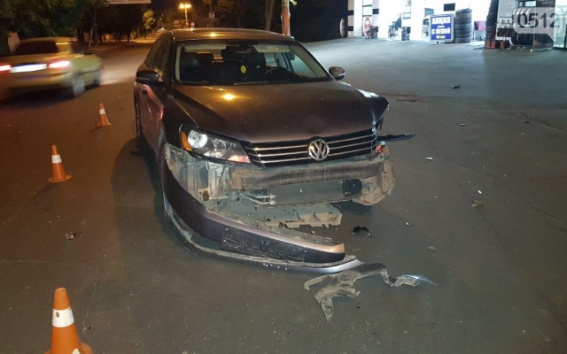 На Пограничной пьяный водитель спровоцировал аварию двух иномарок Фото № 3 На Пограничной пьяный водитель спровоцировал аварию двух иномарок Фото № 3