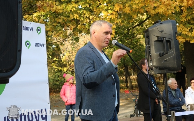 Мэр Николаева Александр Сенкевич встретился с жителями микрорайонов, прилегающих к Народному саду Фото № 4 Мэр Николаева Александр Сенкевич встретился с жителями микрорайонов, прилегающих к Народному саду Фото № 4