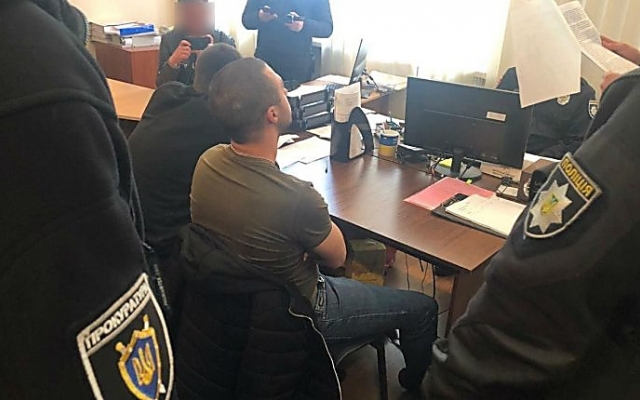 В Николаеве суд назначил залог патрульным из Одессы, которые жестоко выбивали признание у задержанного Фото № 0 В Николаеве суд назначил залог патрульным из Одессы, которые жестоко выбивали признание у задержанного Фото № 0
