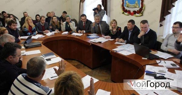 В Терновке выделили землю под кладбище Фото № 0 В Терновке выделили землю под кладбище Фото № 0