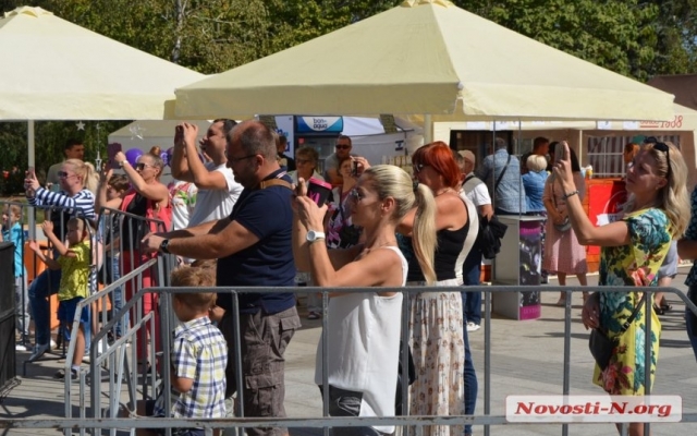 На Соборной площади проходит Фестиваль оркестров Фото № 4 На Соборной площади проходит Фестиваль оркестров Фото № 4