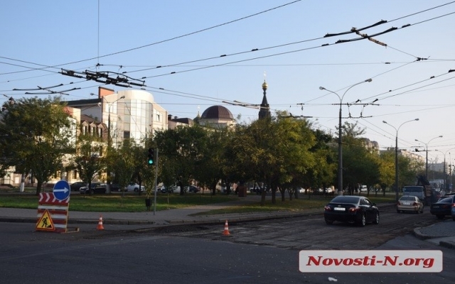 На ремонт Садовой улицы на ремонт потратят 11 миллионов гривен Фото № 4 На ремонт Садовой улицы на ремонт потратят 11 миллионов гривен Фото № 4