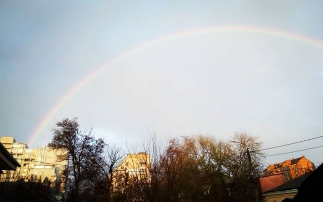 Николаевцы массово делятся фотографиями радуги над городом в соцсетях Фото № 0 Николаевцы массово делятся фотографиями радуги над городом в соцсетях Фото № 0