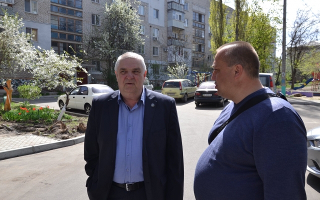 Депутат Николаевского горсовета Вячеслав Карцев призвал своих коллег возродить программу «Николаевский двор» Фото № 10 Депутат Николаевского горсовета Вячеслав Карцев призвал своих коллег возродить программу «Николаевский двор» Фото № 10