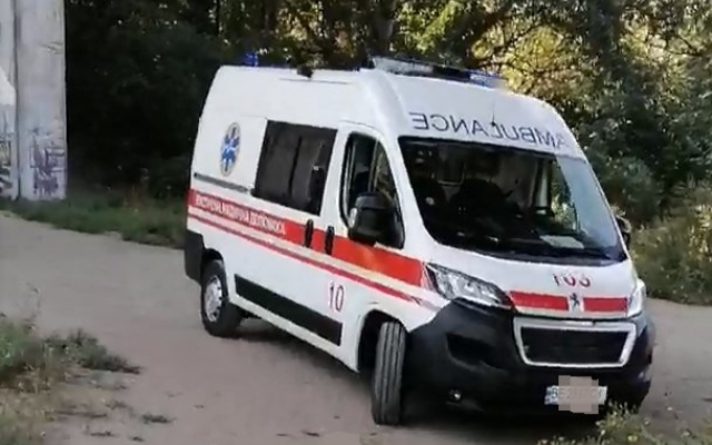 С Ингульского моста спрыгнул мужчина и разбился насмерть Фото № 1 С Ингульского моста спрыгнул мужчина и разбился насмерть Фото № 1