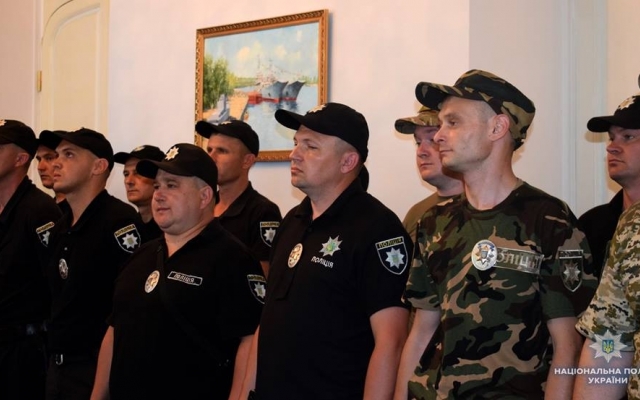 Николаевские полицейские отправились на стажировку в Луганскую область Фото № 0 Николаевские полицейские отправились на стажировку в Луганскую область Фото № 0