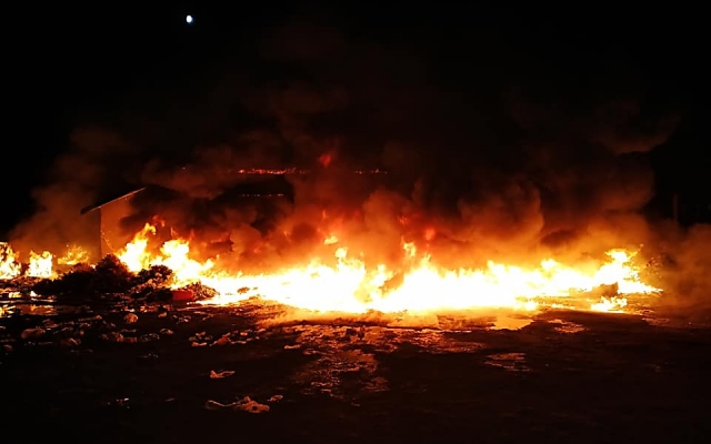 На Мельничной произошло масштабное возгорание складов вторичного сырья Фото № 12 На Мельничной произошло масштабное возгорание складов вторичного сырья Фото № 12