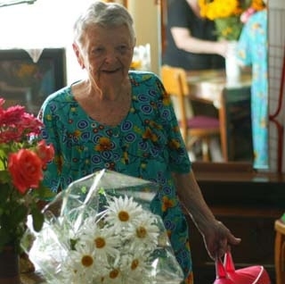 Учителю музыки из Николаева Тамаре Пучковой исполнилось 95 лет! Фото № 0 Учителю музыки из Николаева Тамаре Пучковой исполнилось 95 лет! Фото № 0