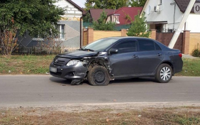 На 2-й Военной столкнулись два автомобиля Фото № 2 На 2-й Военной столкнулись два автомобиля Фото № 2